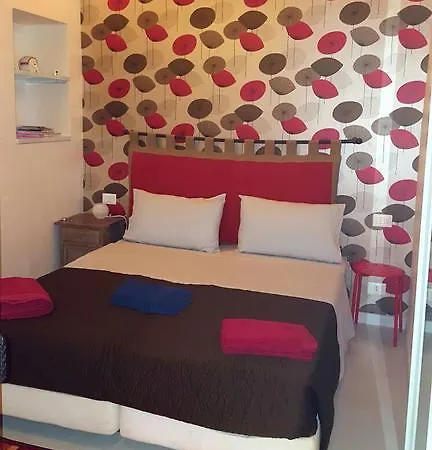 Trastevere Strange Loft Bed & Breakfast